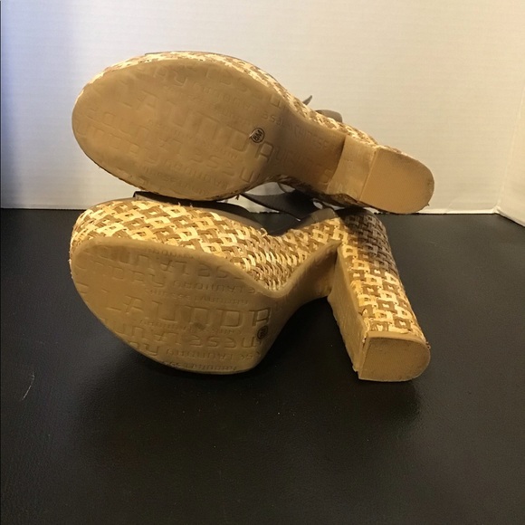 Chinese Laundry Pacific Shanghai Heels - Picture 5 of 7